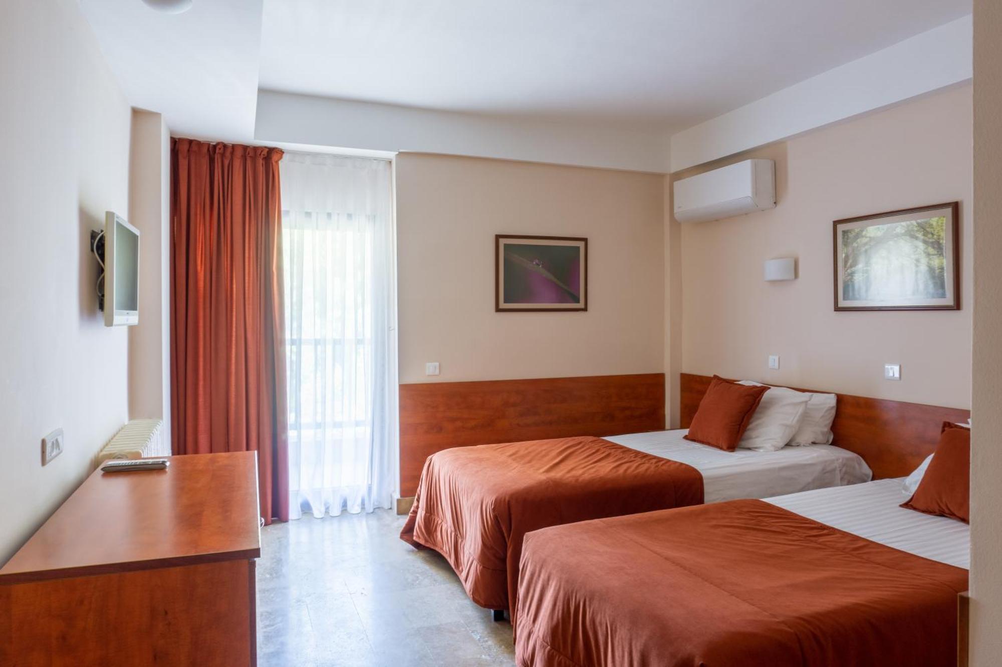 Hotel Sileks Охрид Екстер'єр фото